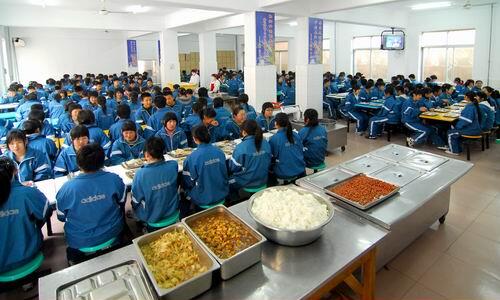 万安县学生家长写信致教育局 勿将学校食堂外包承包商